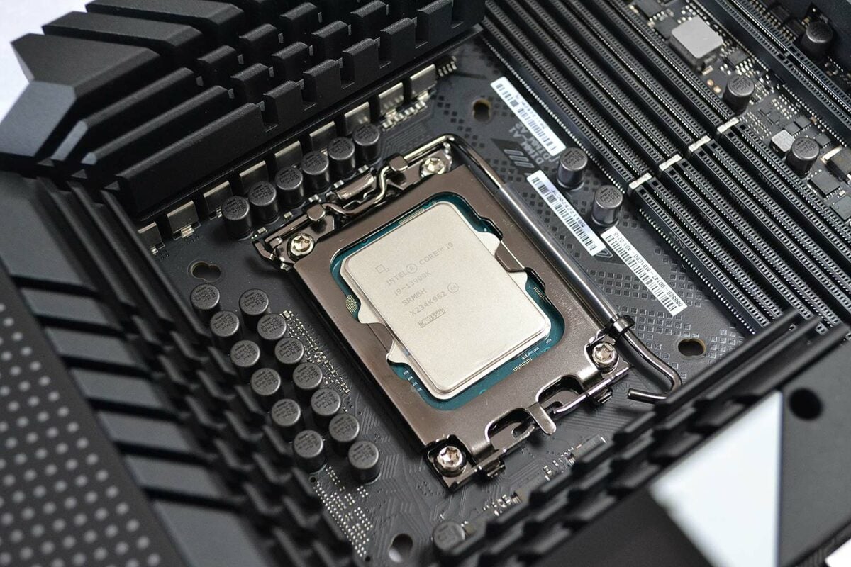 Intel Core i9-13900K - Defender of the Core Faith