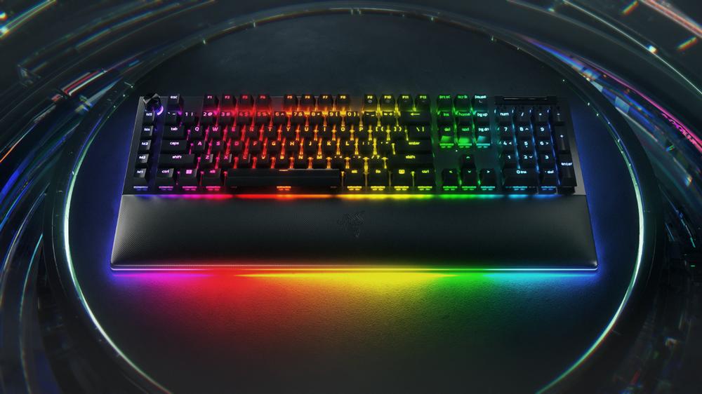 Razer offers luxury gaming experience with BlackWidow V4 Pro keyboard