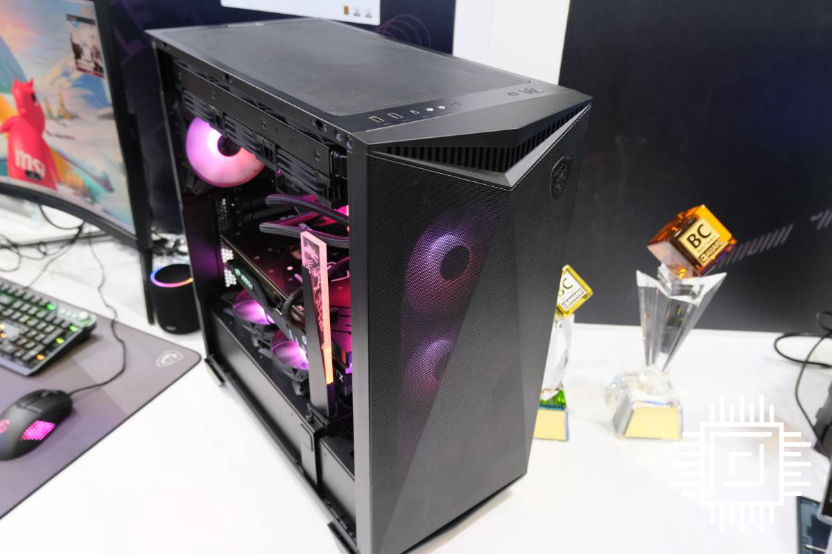 Msis Mpg Gungir 300r Airflow Chassis Beats The Heat At Computex Club386