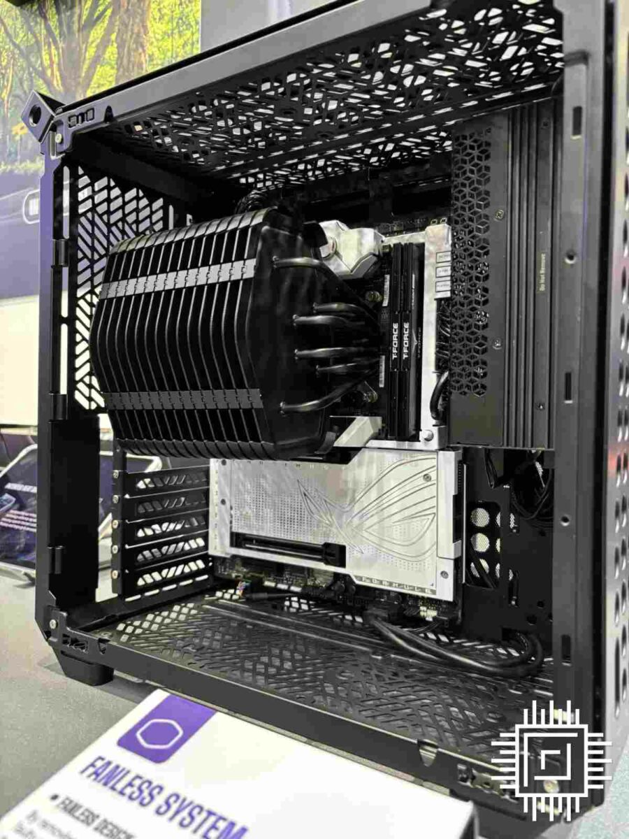 A right-side view of Cooler Master 'Fanless System' concept