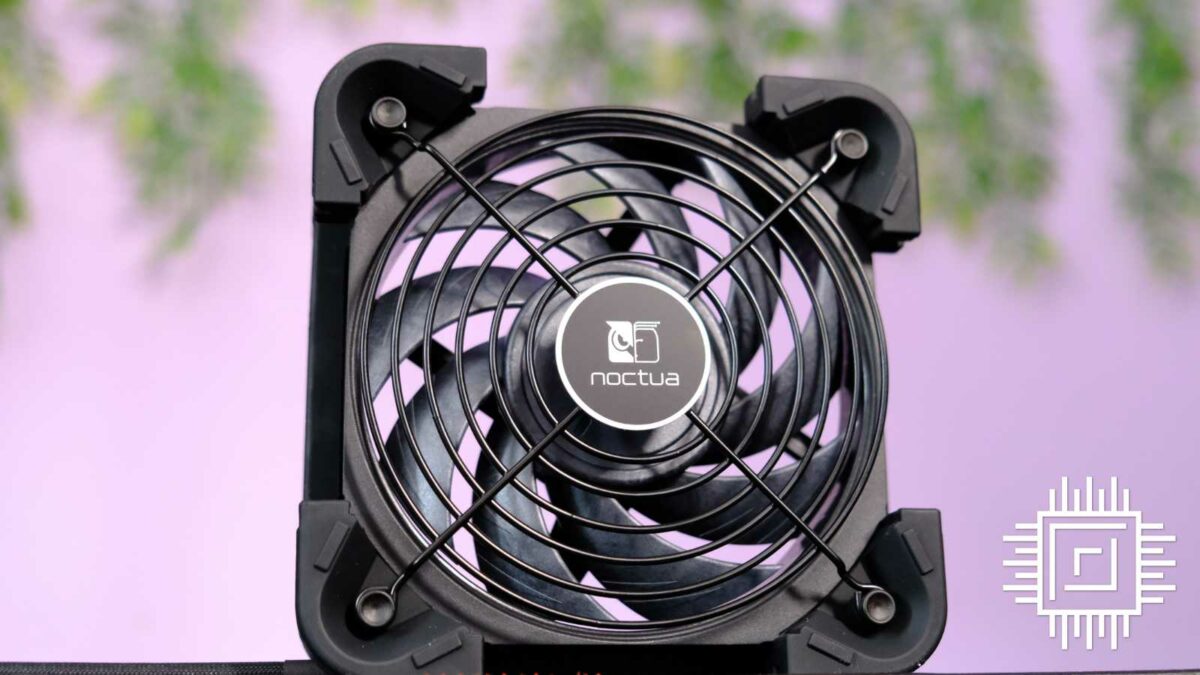 Noctua Home NV-FS2 fan.