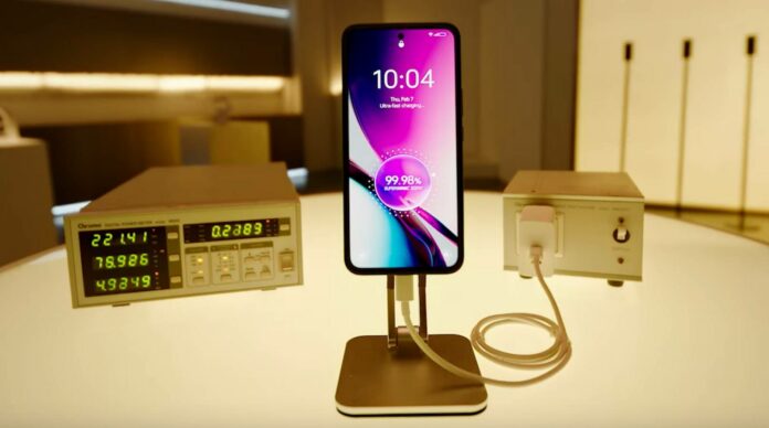 Realme reaches 100% phone charging in 5 minutes with 320W