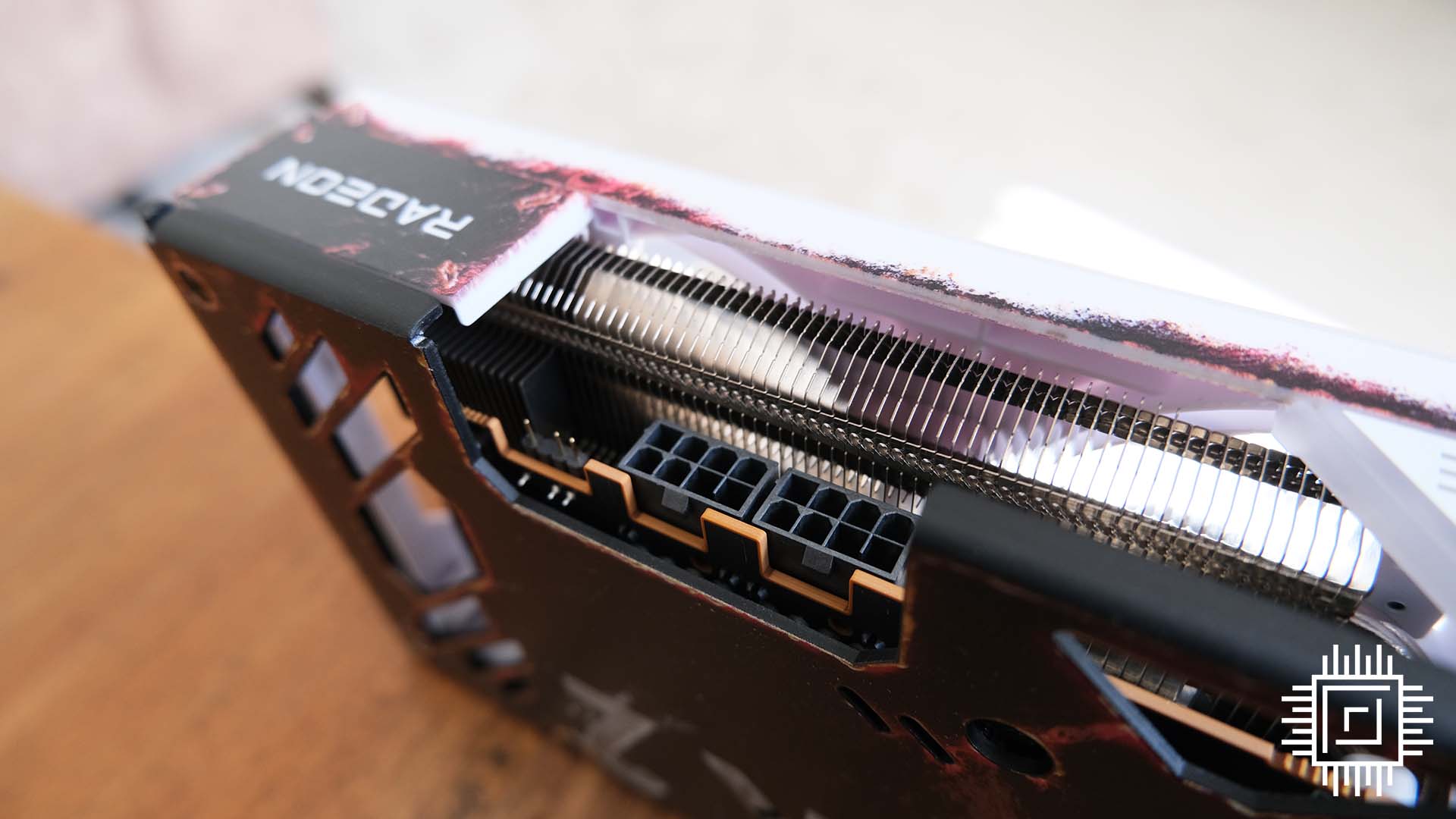 A picture of the Sapphire Radeon RX 7700 XT Frostpunk 2 power connectors.