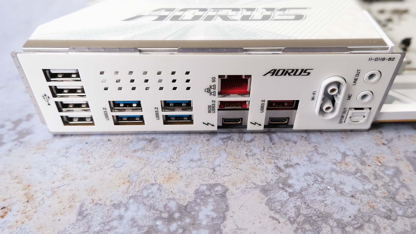 A picture of the Gigabyte Z890 Aorus Pro Ice motherboard's I/O section.