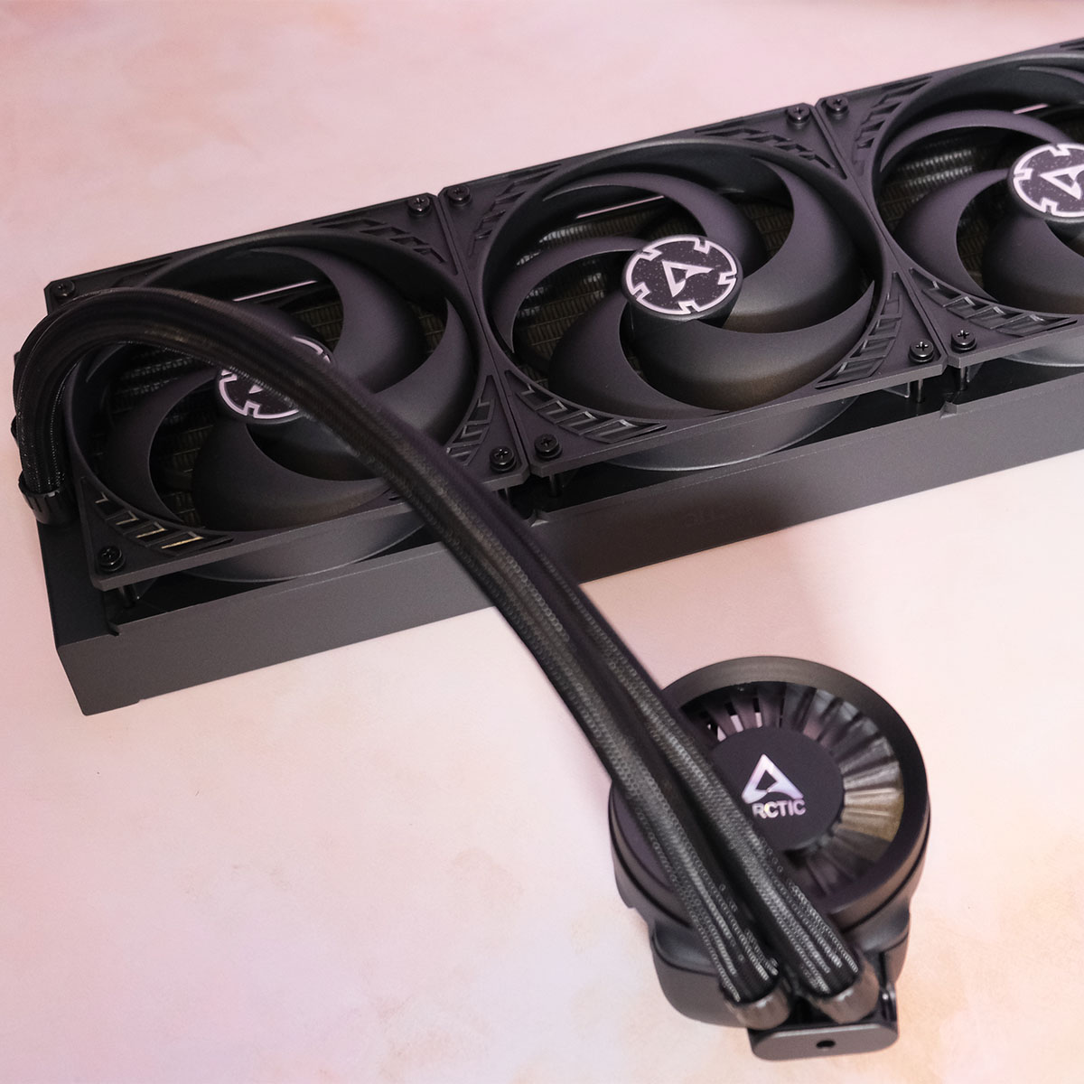 Arctic Liquid Freezer III 420 AIO cooler