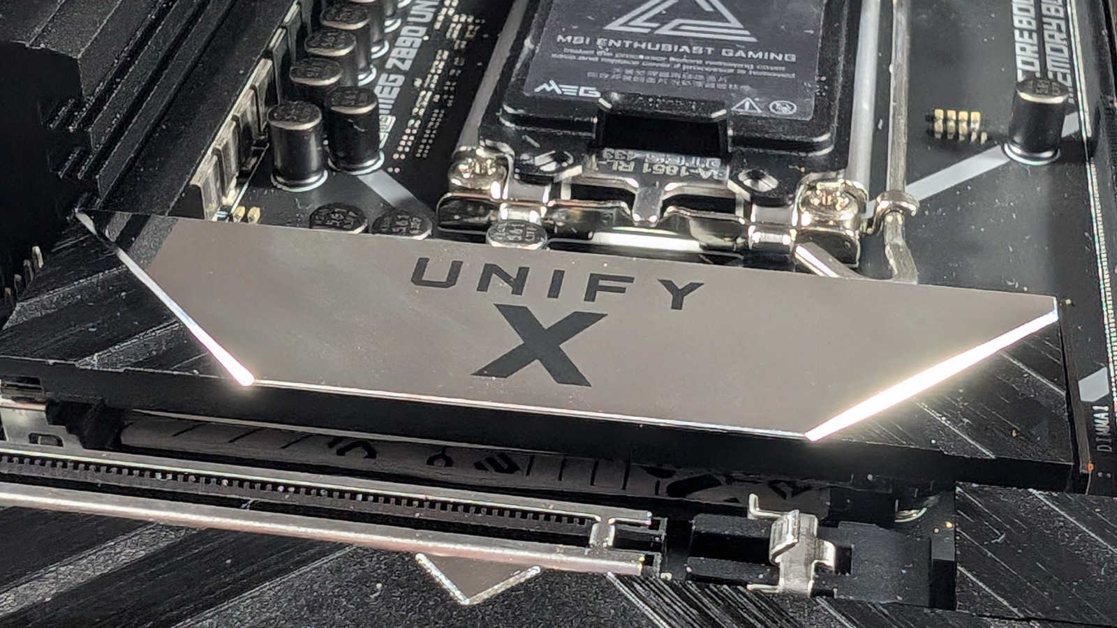 MSI MEG Z890 Unify-X review: a record-breaker in the making